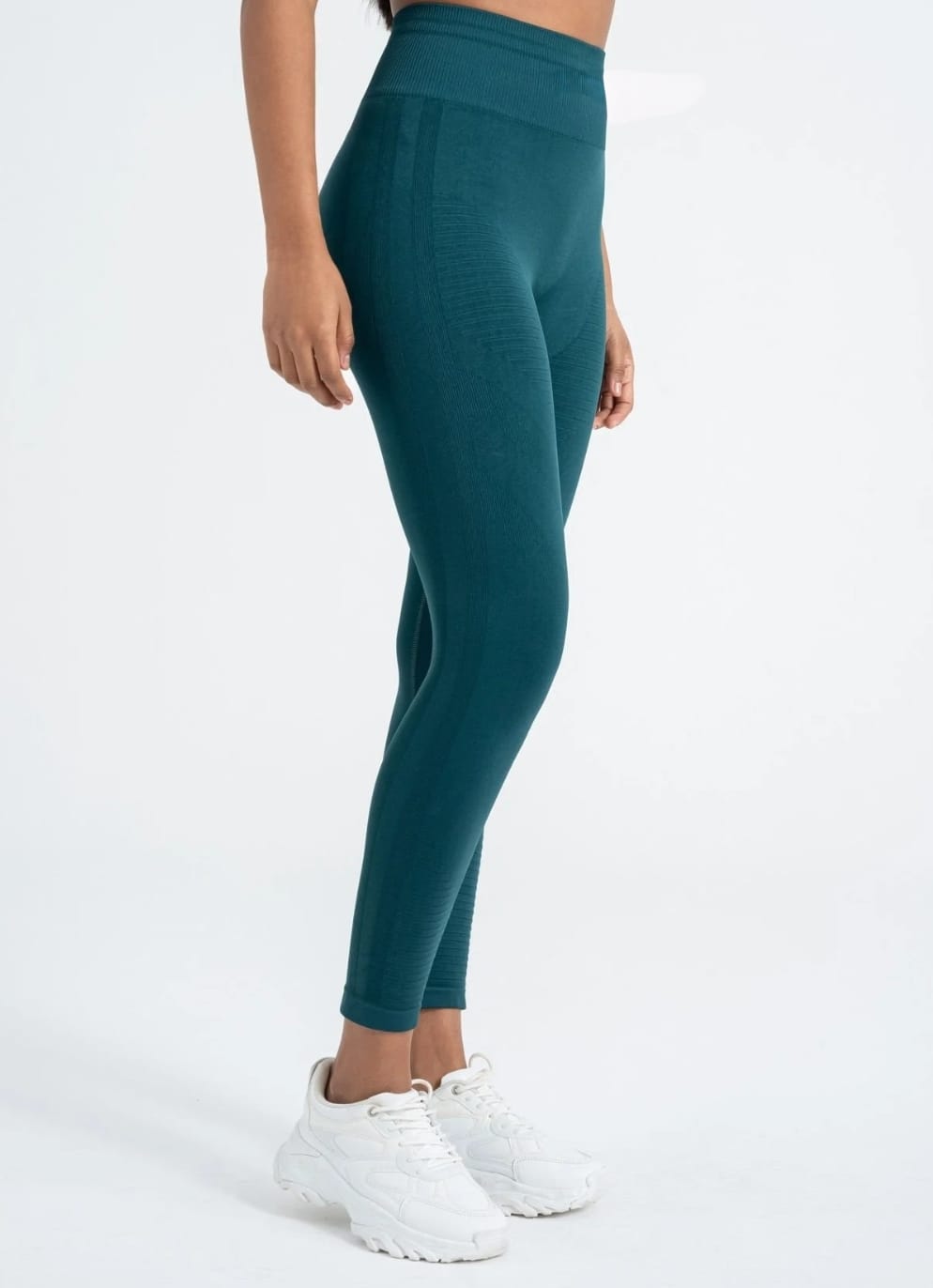 Toparlayıcı Yüksek Bel Seamless Spor Tayt – Push Up Etkili & Nefes Alabilir