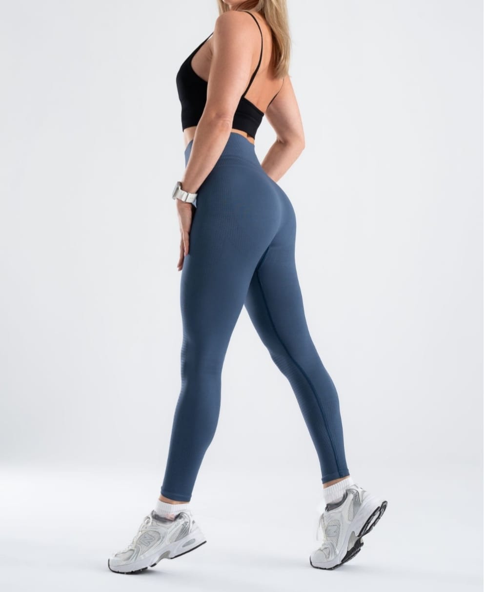 Toparlayıcı Yüksek Bel Seamless Spor Tayt – Push Up Etkili & Nefes Alabilir